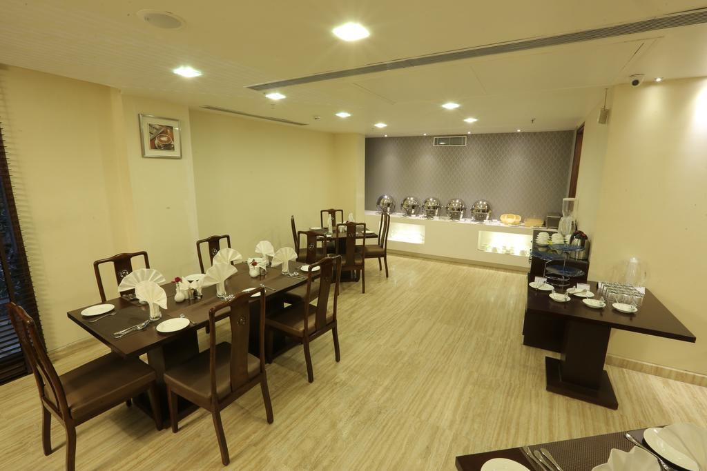 Five Elements Hotels Delhi- North Avenue Nové Dillí Exteriér fotografie